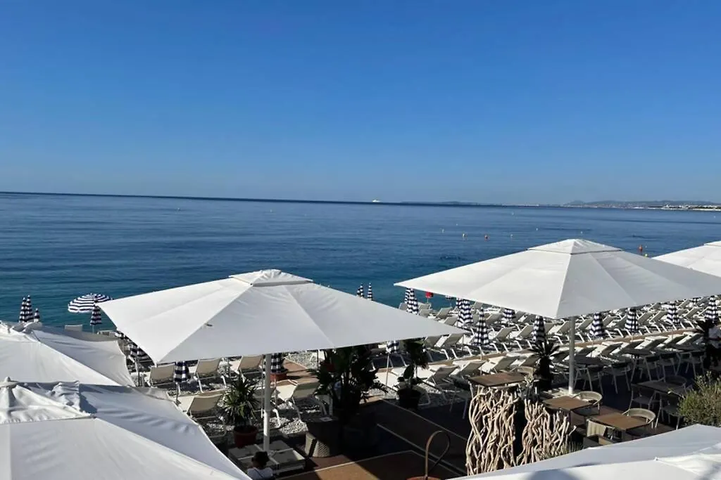 Spacious 3 Bedroom Flat Nice Center - Magnificent View-Parking