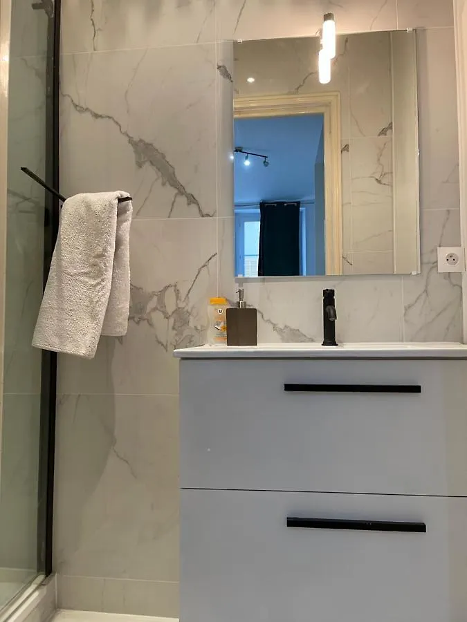 Spacious 3 Bedroom Flat Nice Center - Magnificent View-Parking Apartment