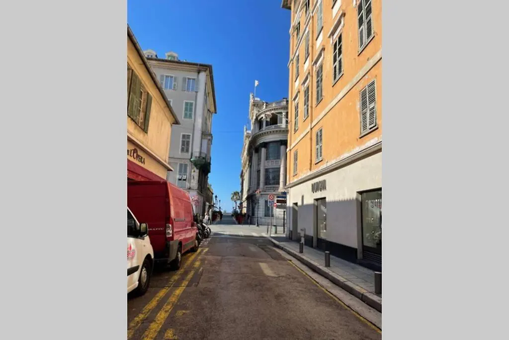 公寓 Spacious 3 Bedroom Flat Nice Center - Magnificent View-Parking