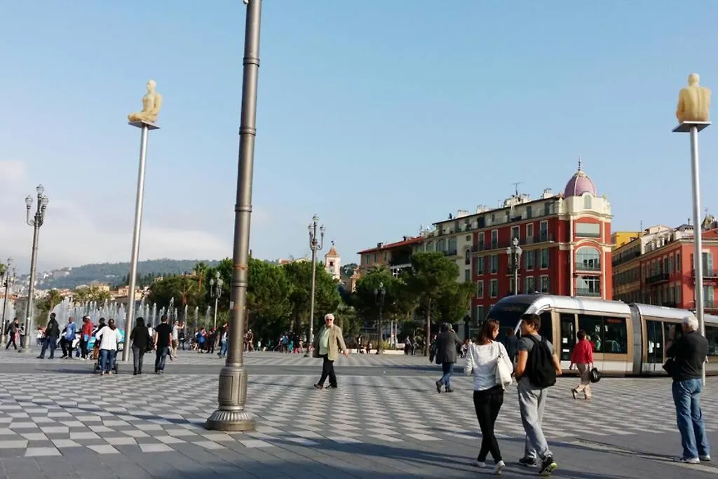 Spacious 3 Bedroom Flat Nice Center - Magnificent View-Parking 0*,