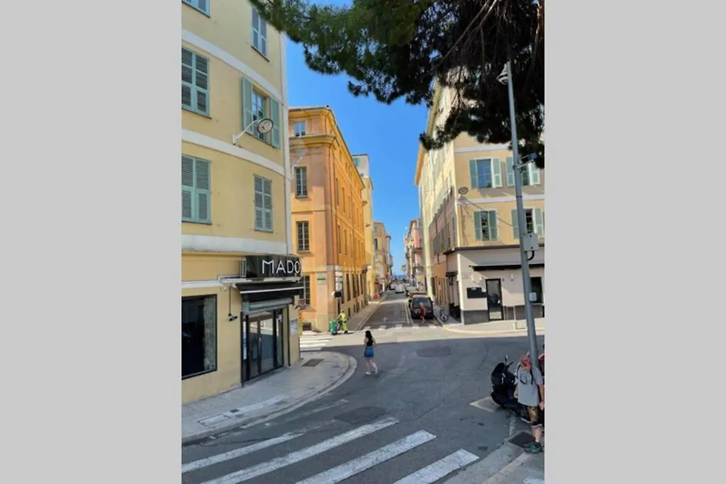 公寓 Spacious 3 Bedroom Flat Nice Center - Magnificent View-Parking